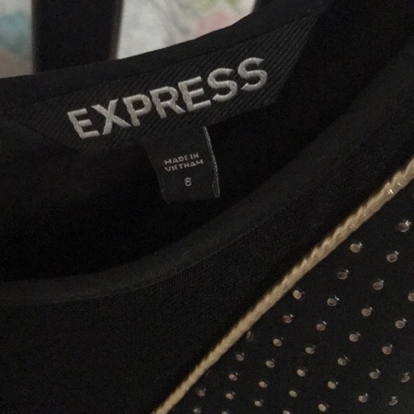 Express dress - Picture 3 of 3